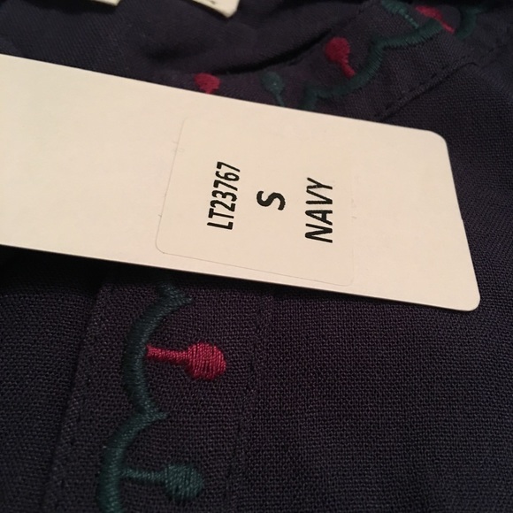 Boho Tassel Top - Picture 4 of 7